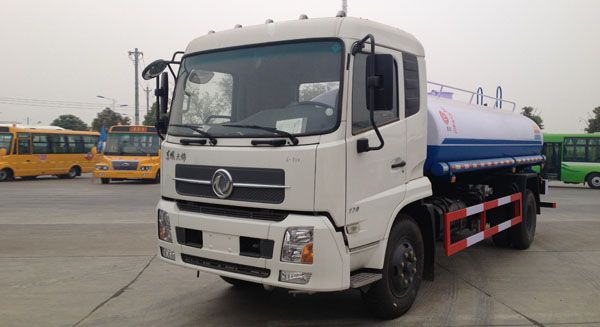 東風天錦綠化噴灑車